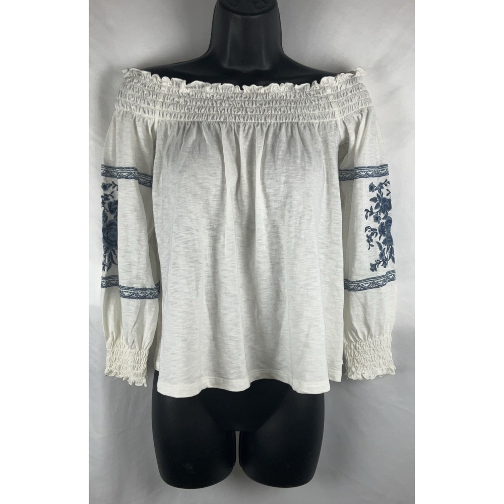 AMERICAN EAGLE Size M Off Shoulder Bohemian Chic Top‎ Embroidery Smocked White